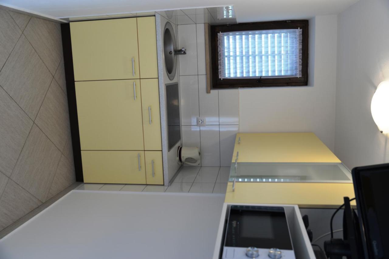 Apartments Palma & Pino Cres Dış mekan fotoğraf